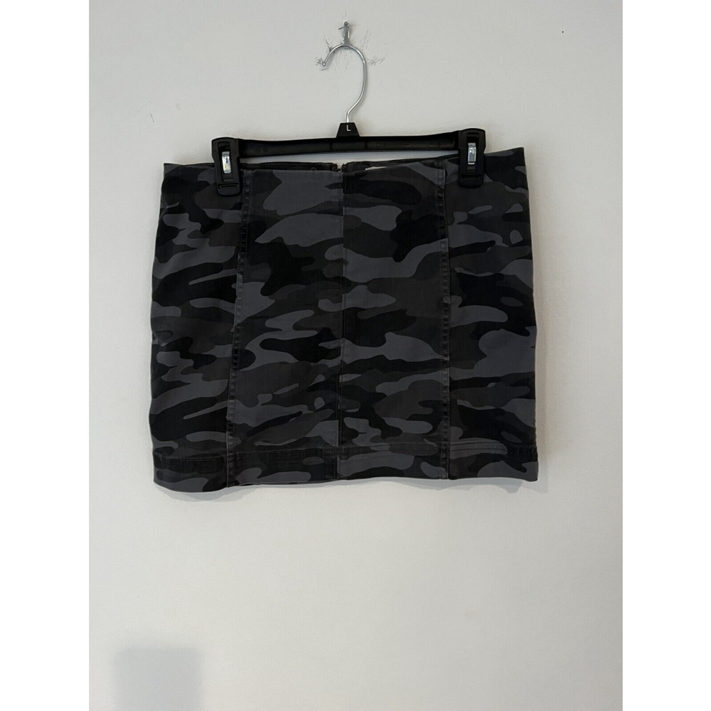 Jolt Camouflage Mini Skirt Gray Denim Camo Large 31” Waist Size 13